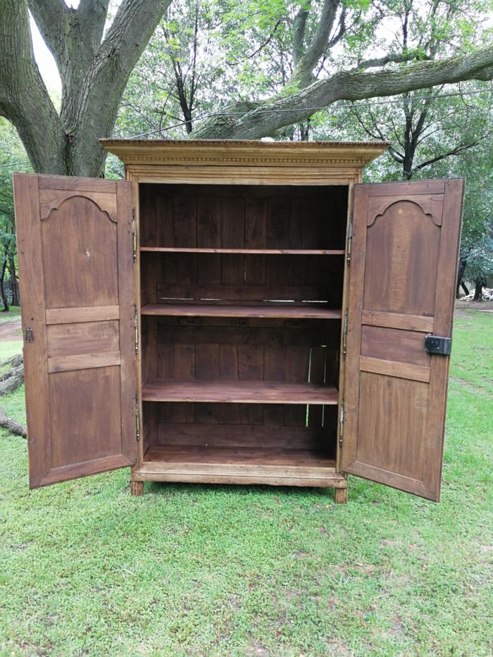 A 19th Century French Oak Armoire In A Bleached / Natural Wood Finish - Image 4