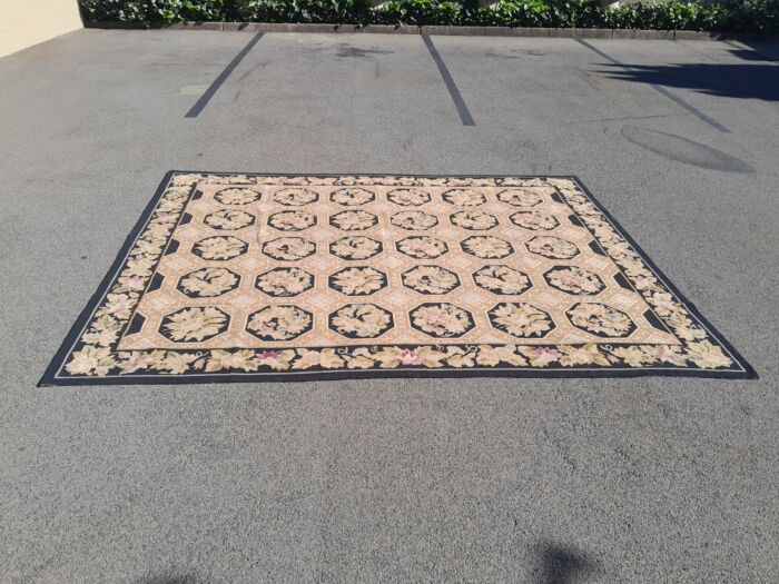 An Aubusson Carpet Hand Knotted - Image 2