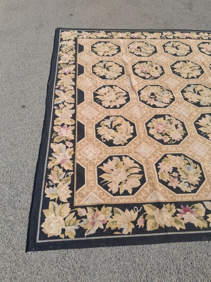 An Aubusson Carpet Hand Knotted - Image 7