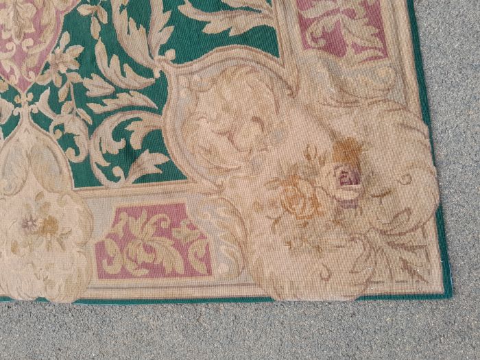 An Aubusson Carpet Hand Knotted - Image 5