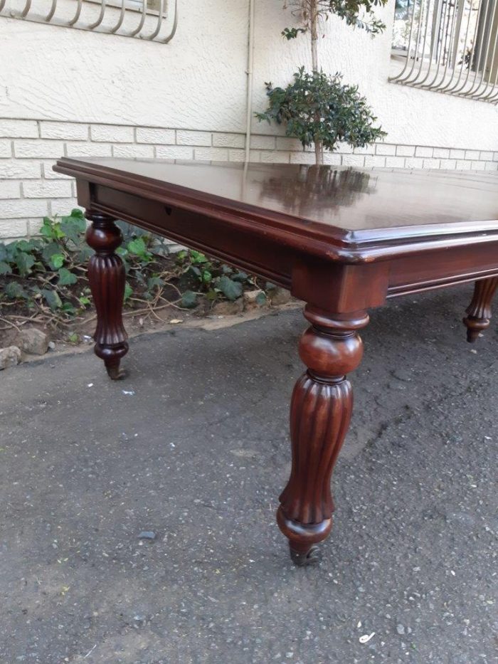 Victorian Style Mahogany Ext Dining Table With Crank, On Castors  (12 Seater) - Image 8