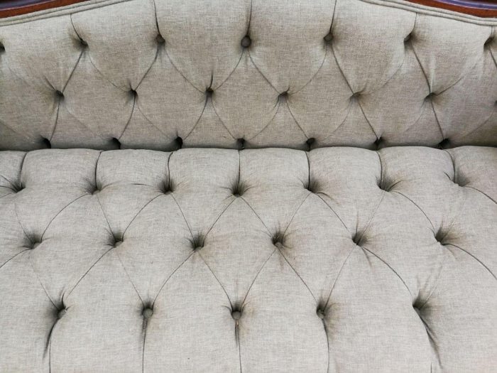Victorian Rosewood Settee Longue On Bun Feet With Castors - Image 8