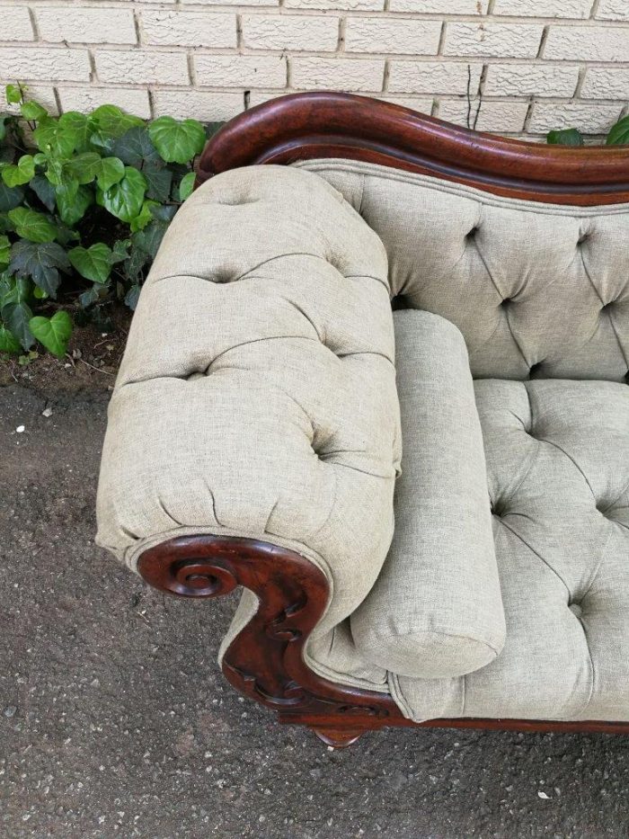 Victorian Rosewood Settee Longue On Bun Feet With Castors - Image 9