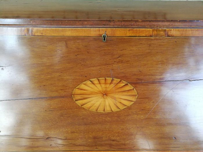 A George III Mahogany Bureau - Image 9