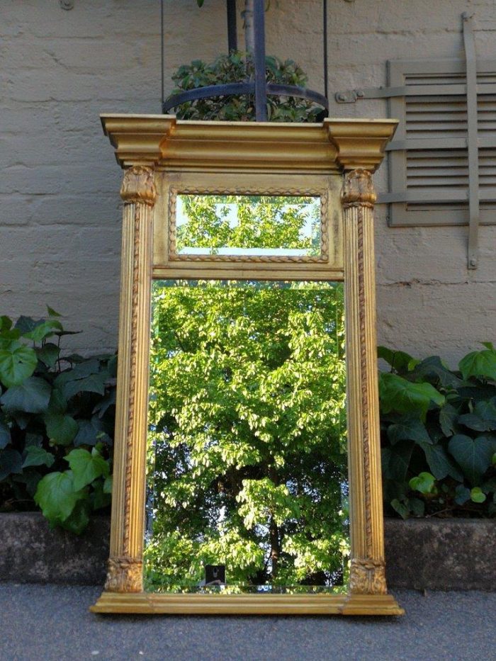 A George III Giltwood Mirror - Image 2