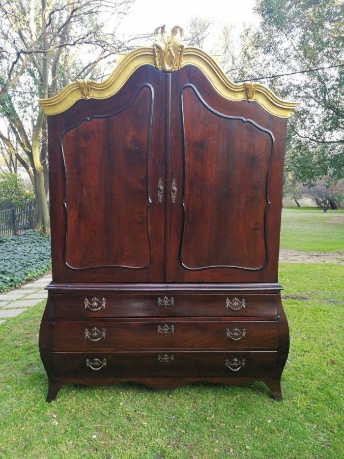 18th Century And Rare Dutch Oak Armoire. Original Hardware - Image 2