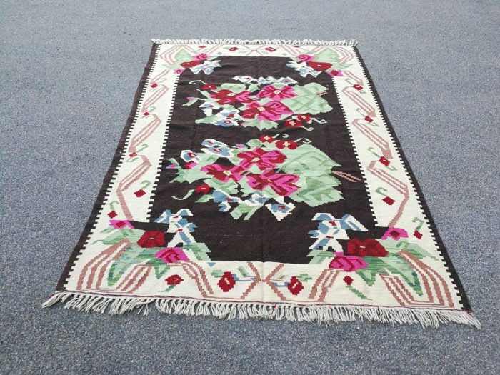 A Hand Woven Kelim (Karabakh) Carpet - Image 3