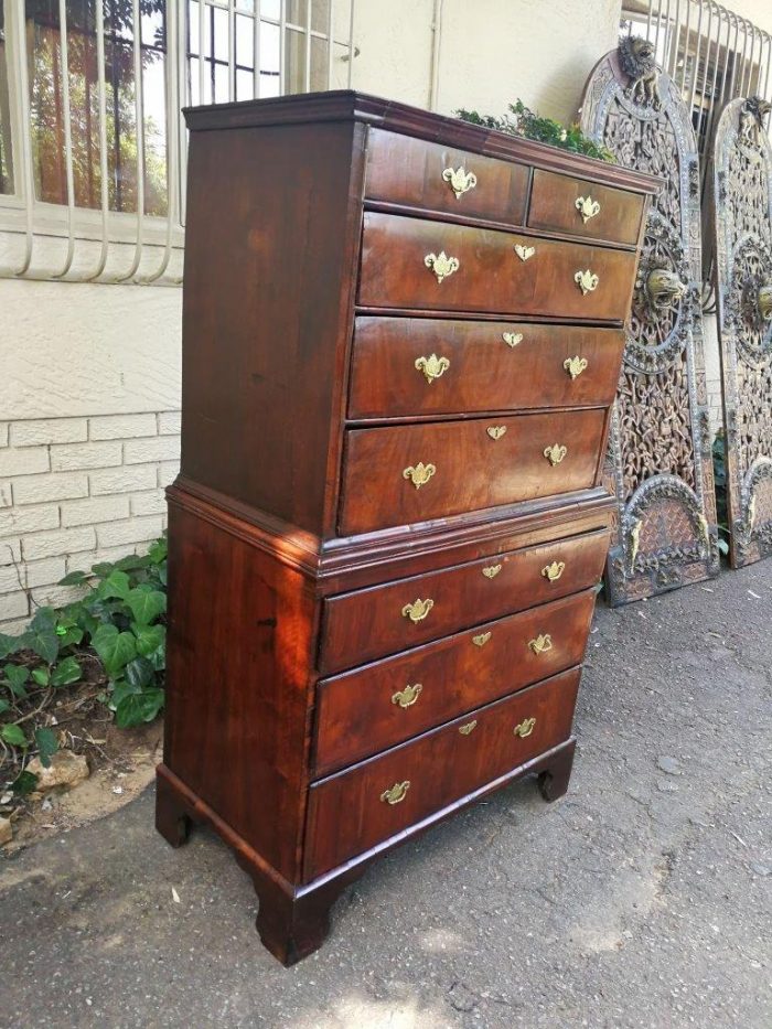 A George III Walnut Chest-On-Chest - Image 5