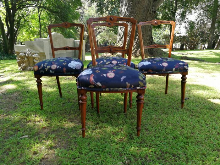 A Set Of Four (4) 4 Victorian Walnut Framed Dining Chairs - Image 2
