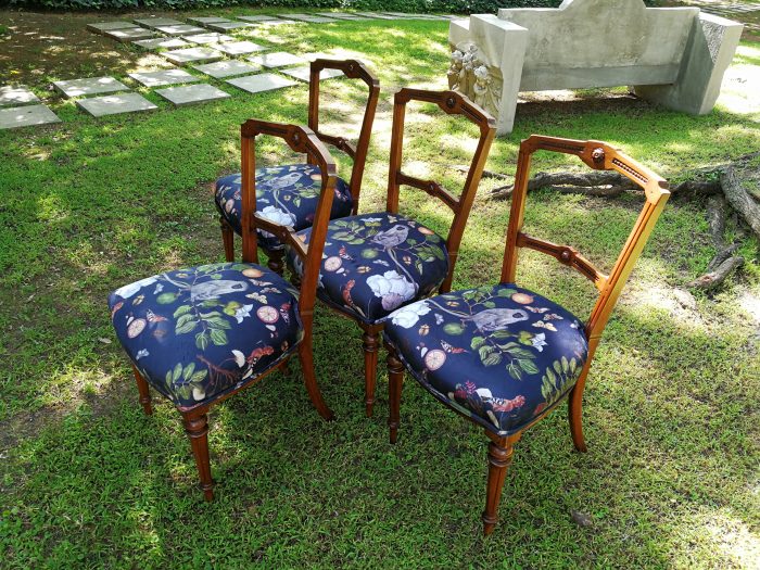 A Set Of Four (4) 4 Victorian Walnut Framed Dining Chairs - Image 4