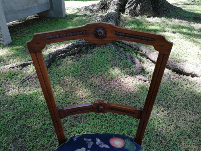 A Set Of Four (4) 4 Victorian Walnut Framed Dining Chairs - Image 8