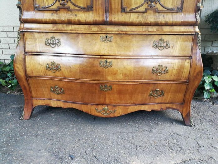 18th Century Circa 1780 Dutch Bombé Armoire, With Original Key And Lock - Image 8