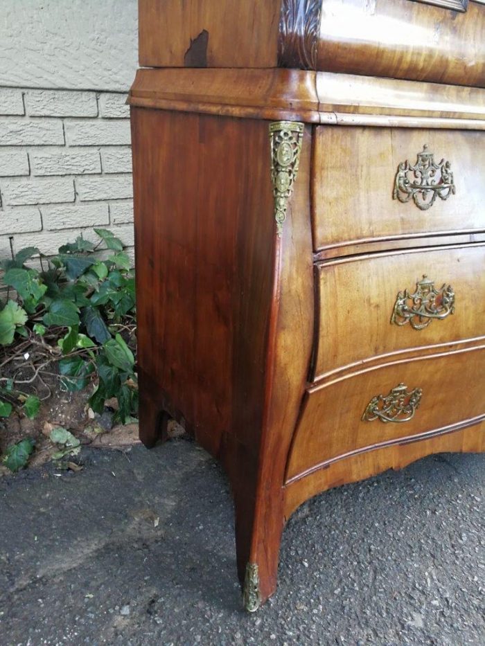 18th Century Circa 1780 Dutch Bombé Armoire, With Original Key And Lock - Image 11
