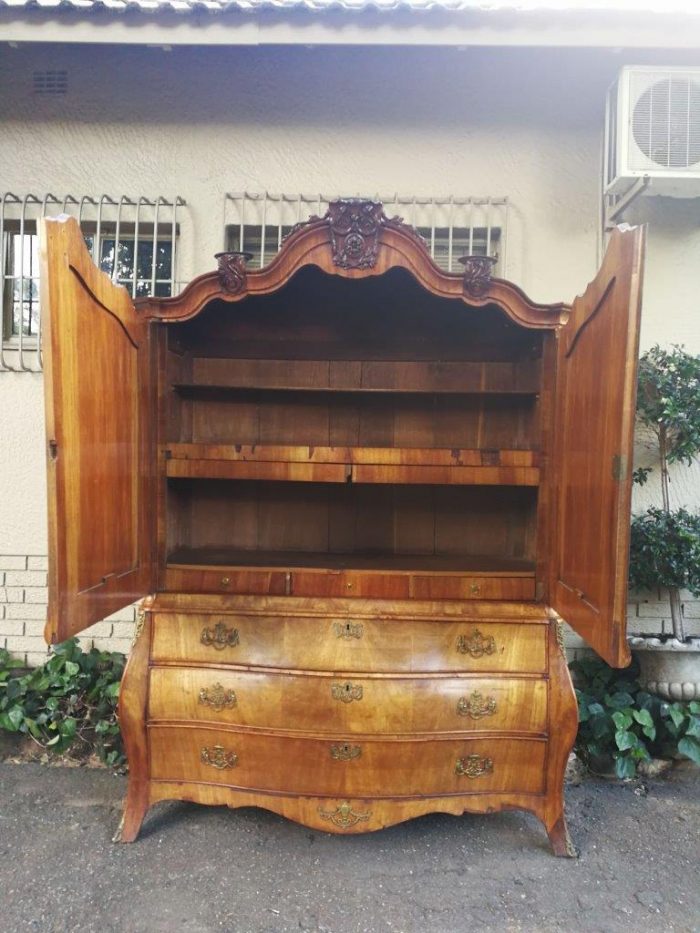 18th Century Circa 1780 Dutch Bombé Armoire, With Original Key And Lock - Image 14