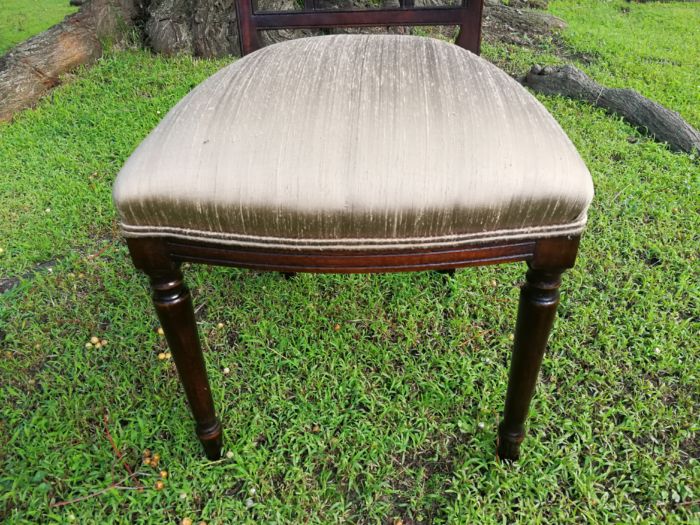 A Set Of Twelve George III Style Mahogany Dining Chairs Comprising Of Ten Chairs And Two Carvers - Image 9