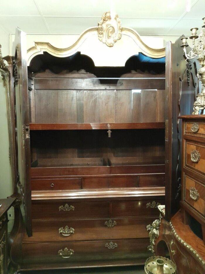 A 19th Century Dutch Mahogany Armoire - Image 6