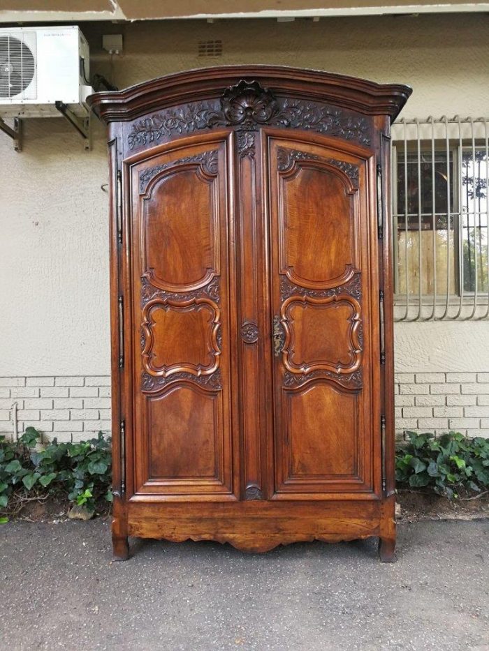 Lyonnaise Gendarme Walnut Armoire Circa 1750 ND - Image 2