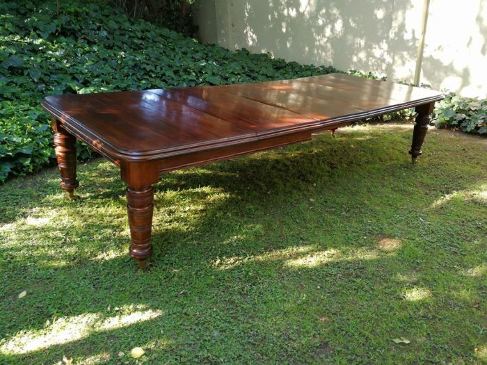 Victorian Mahogany Dining Table (10–12-Seater) - Image 4