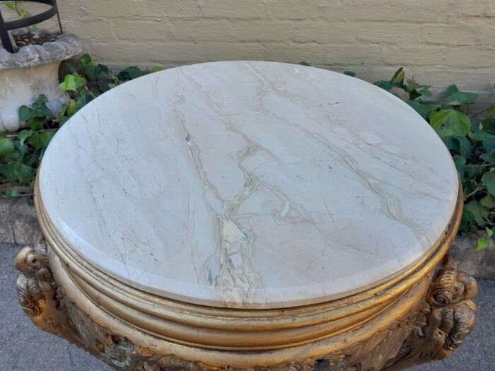 An Early 20th Century Carved and hand-gilded with gold leaf table with Marble Top - Image 9