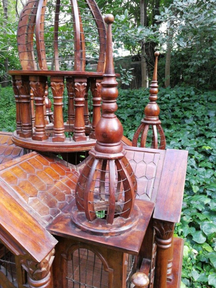 A 20th Century French Carved Mahogany and Walnut Victorian Cathedral Style Birdcage on Stand - Image 7