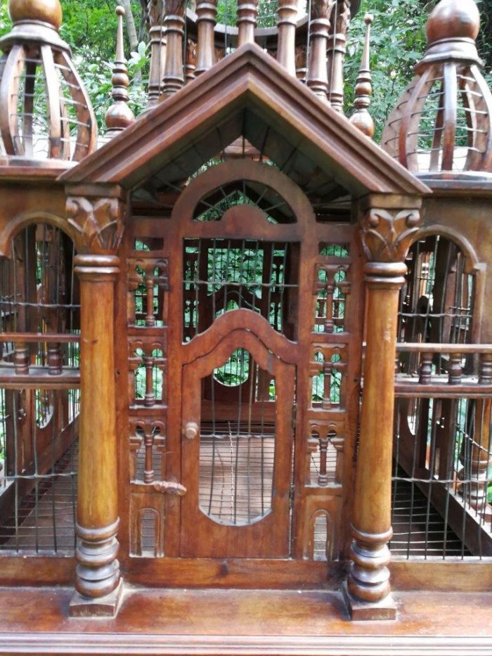 A 20th Century French Carved Mahogany and Walnut Victorian Cathedral Style Birdcage on Stand - Image 8
