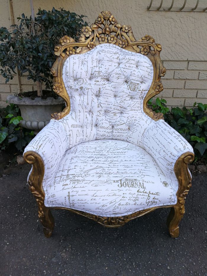A Pair Of French Baroque Ornately Carved Gilded Arm Chairs Upholstered in an Exclusive and Custom-made Hand Printed Imported Linen for The Crown Collection - Image 6