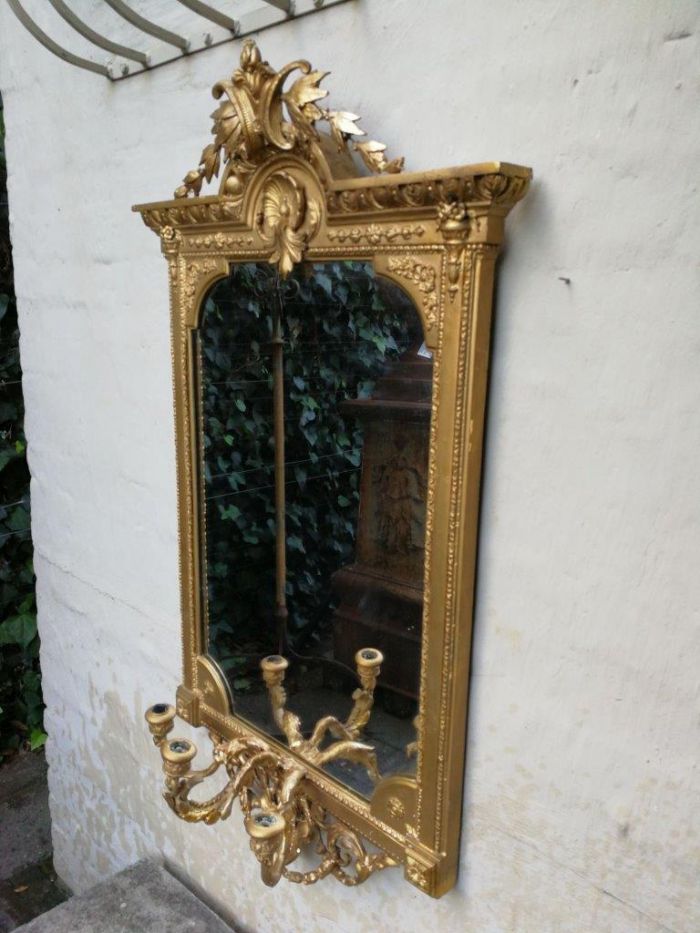 A gilded girandole mirror - Image 3