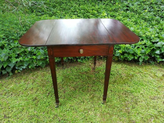 Pembroke Mahogany Drop side Table - Image 5