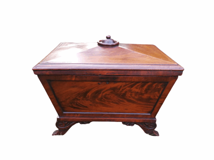 Victorian mahogany cellaret, BADA stamp, lead-lined interior fitted with open compartments for six bottles