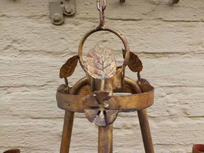 Set of three hanging gilt-metal chandeliers for candles ND - Image 7