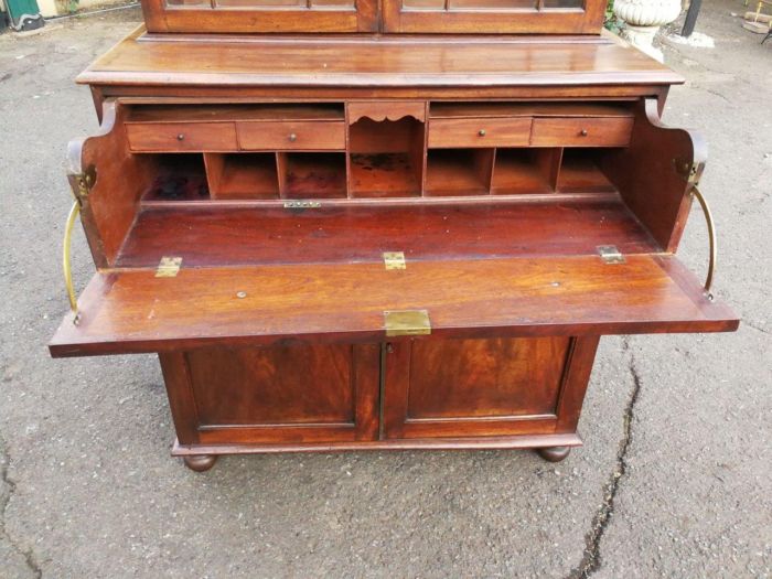 A Circa 1820 Regency Mahogany Secretaire/Bookcase With Glazed Cottage Pane Doors - Image 7