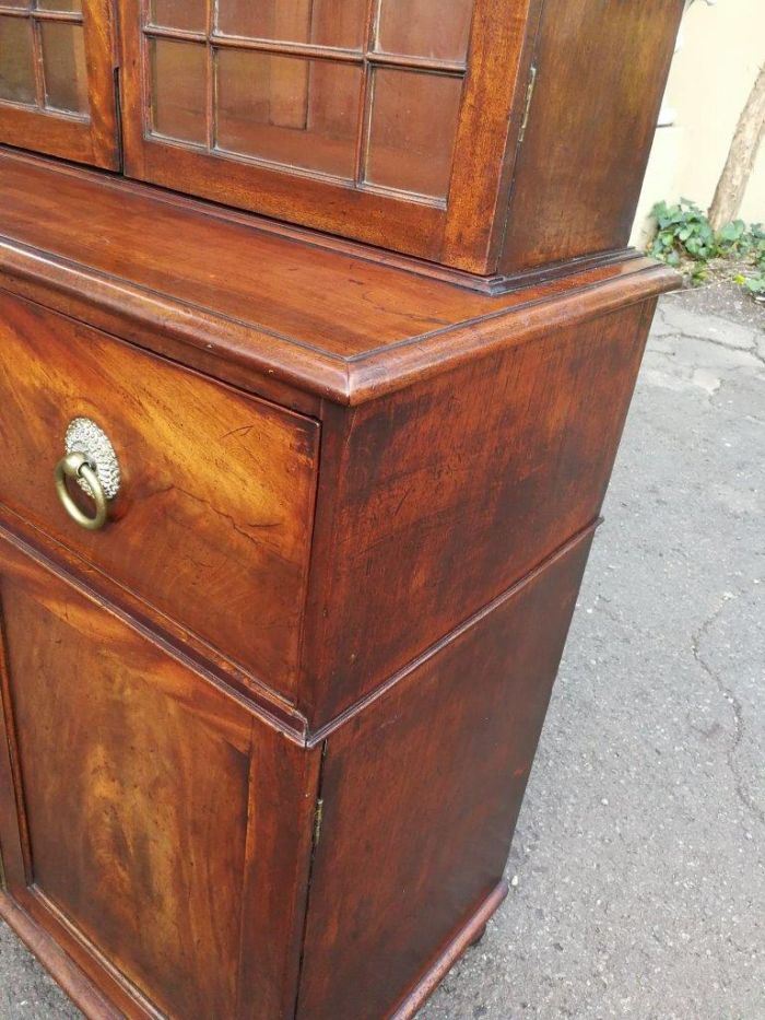 A Circa 1820 Regency Mahogany Secretaire/Bookcase With Glazed Cottage Pane Doors - Image 9