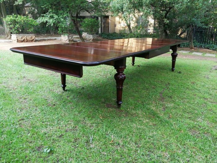 A Victorian Mahogany Fourteen To Sixteen Seater Dining Table / Refectory Table With Five Extension Leaves, On Brass Casters - Image 5