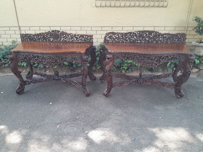 A near pair of Anglo Indian Rosewood Serpentine Console / Server Tables (one 19th Century and one rare Circa 1895) - Image 4