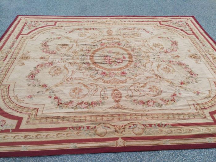 A Handmade French Aubusson Carpet / Rug - Image 4