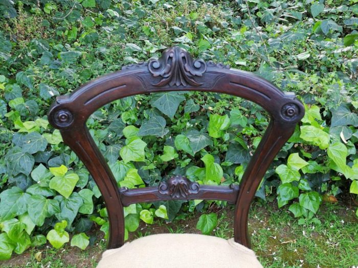 A Set Of 6 Victorian Carved Bustle Back Chairs - Image 7