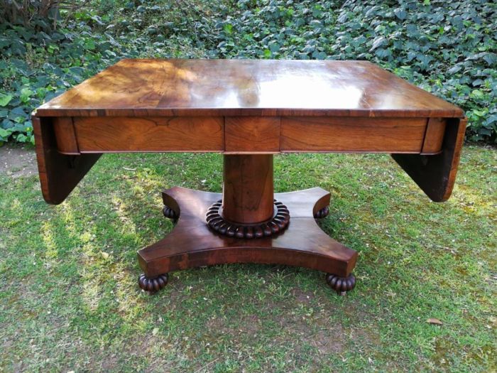 A Victorian rosewood library/sofa table - Image 8
