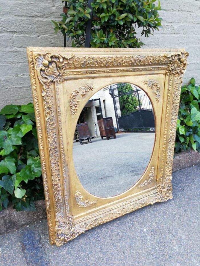 An Early 20th Century Gilded Oval Mirror Within A Rectangular Frame - Image 3