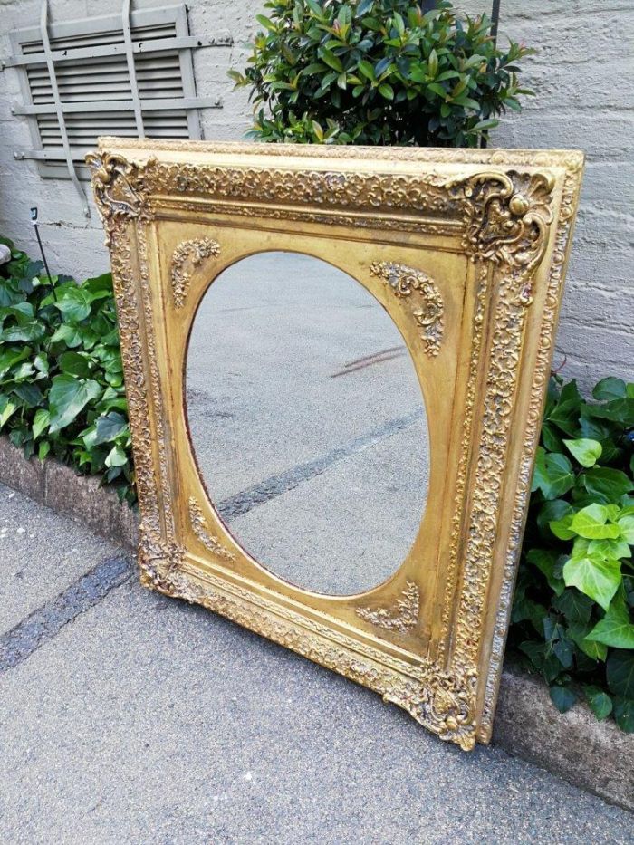 An Early 20th Century Gilded Oval Mirror Within A Rectangular Frame - Image 4