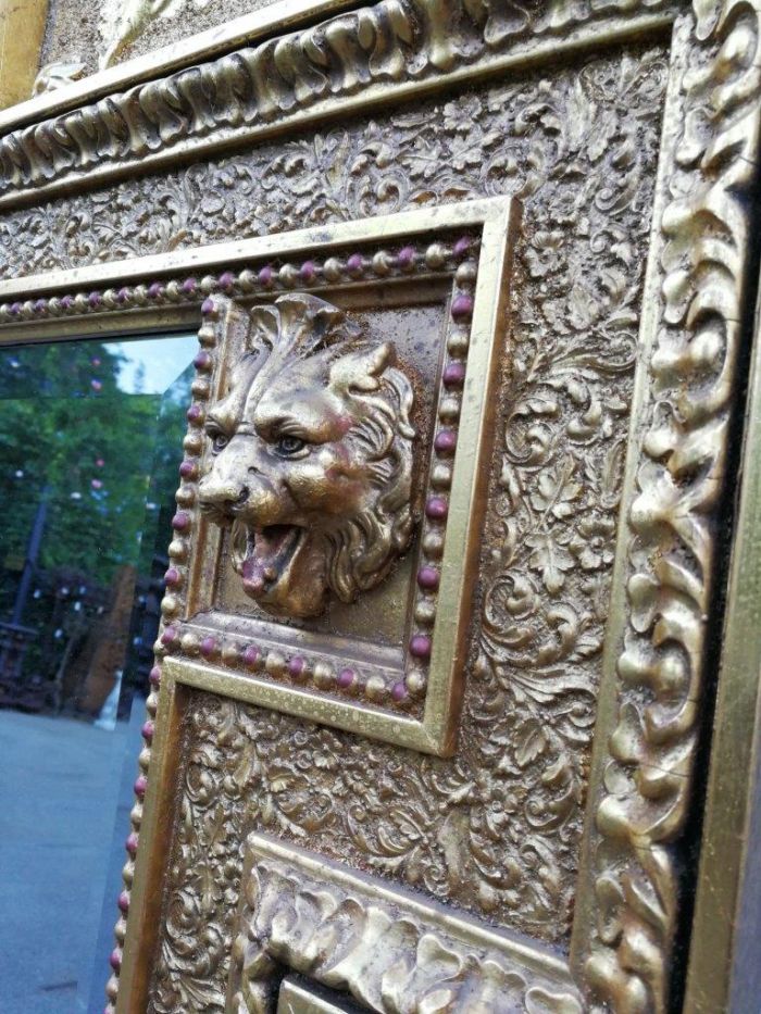 A Massive 20th Century French Gilt Bevelled Mirror - Image 11