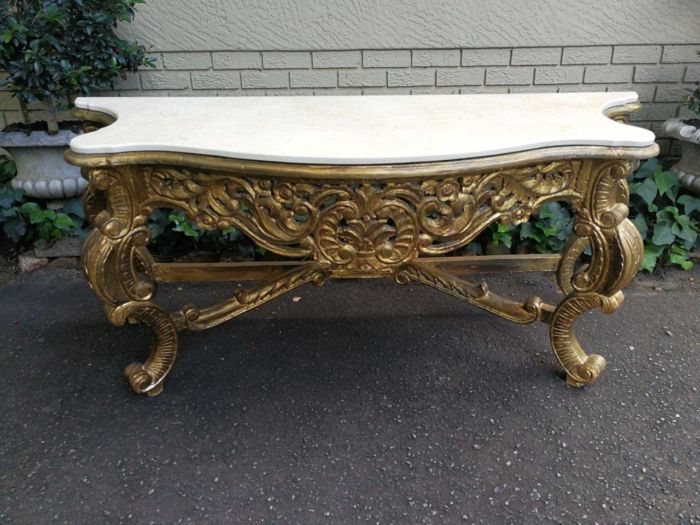 An Ornate Carved Wooden Table - Image 2