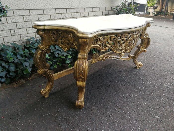 An Ornate Carved Wooden Table - Image 4