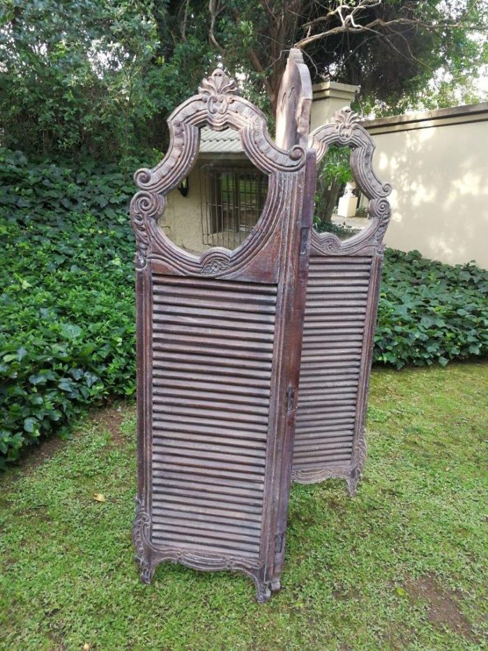 A Rococo Style Three Panel Screen With Mirrors - Image 3