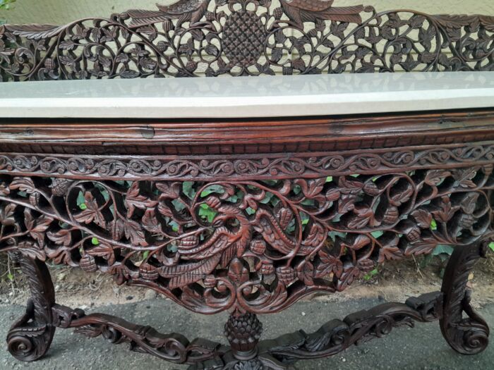 A 19th Century Anglo-Indian Carved Rosewood Serpentine Console Table With Marble Top - Image 5