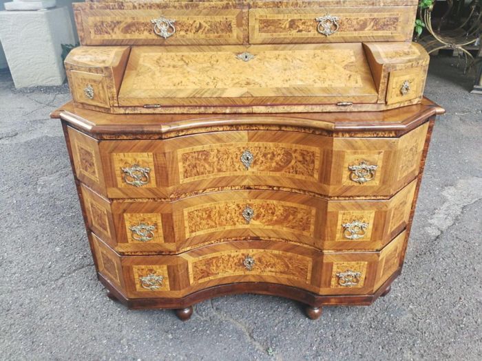 An 18th Century Rare Baroque Parquetry Burr Walnut Bureau Secretaire - Image 6