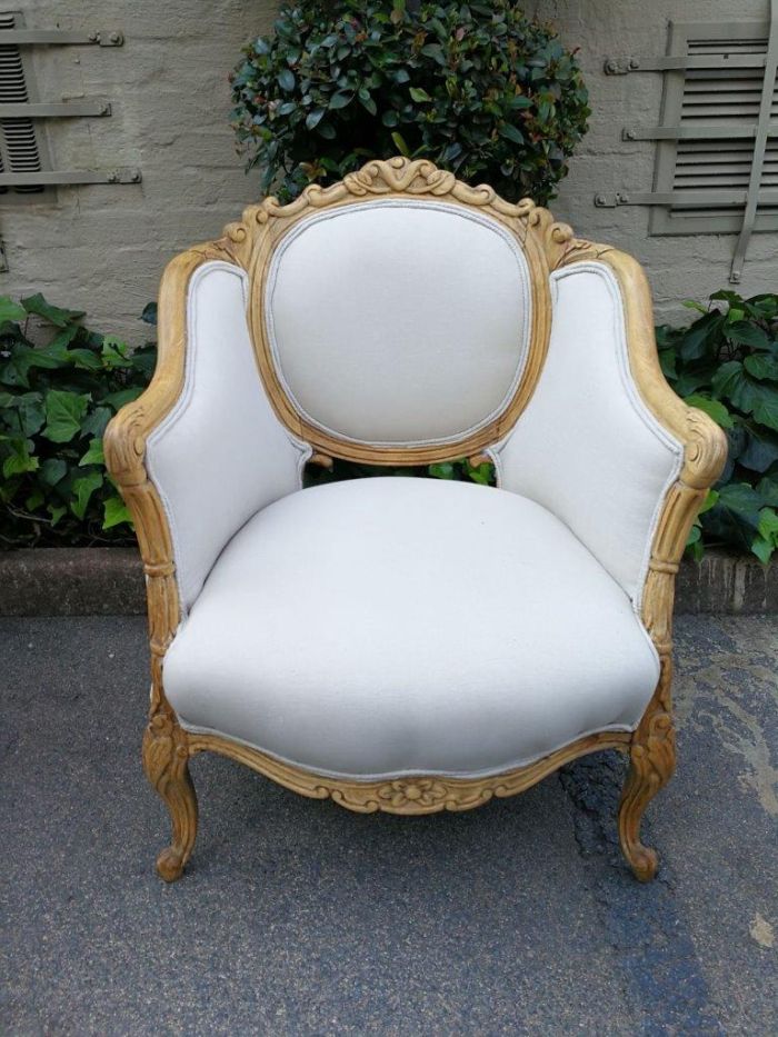A French 20th Century Bleached / Stripped / Natural Walnut Bergére Settee and Pair of Armchairs - Image 8