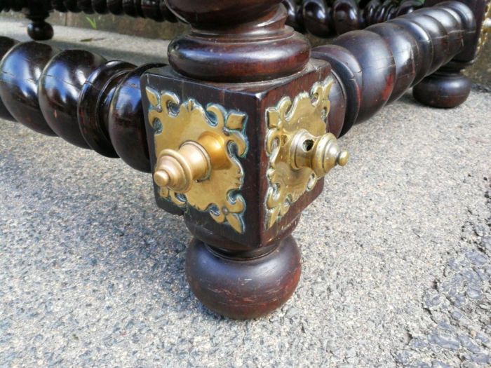 A 19th Century Portuguese Rosewood and Brass-mounted Writing Table With a Gilt-tooled Leather Writing Surface - Image 11