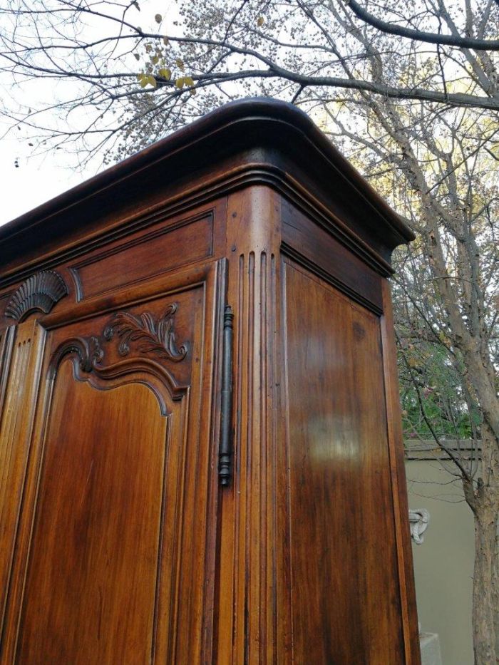 A Late 18th/early 19th century French Provincial Oak Armoire - Image 6