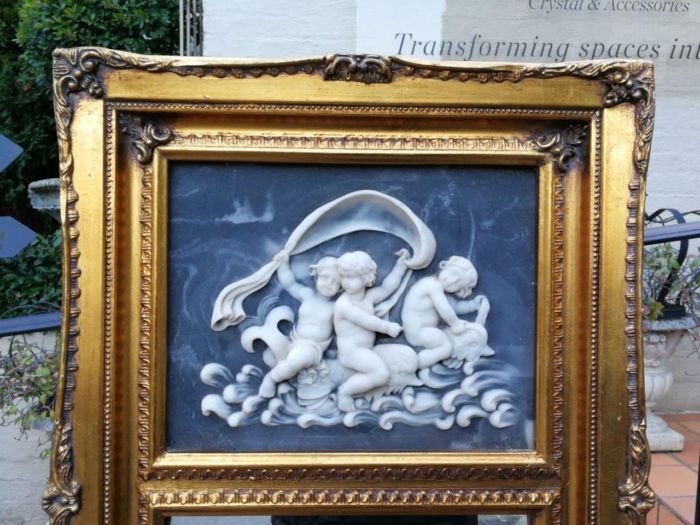 A Circa 1900 French Louis XVI Style Wooden Gilt-painted and Bevelled Mirror with a Carved Black and White Marble Scene - Image 5