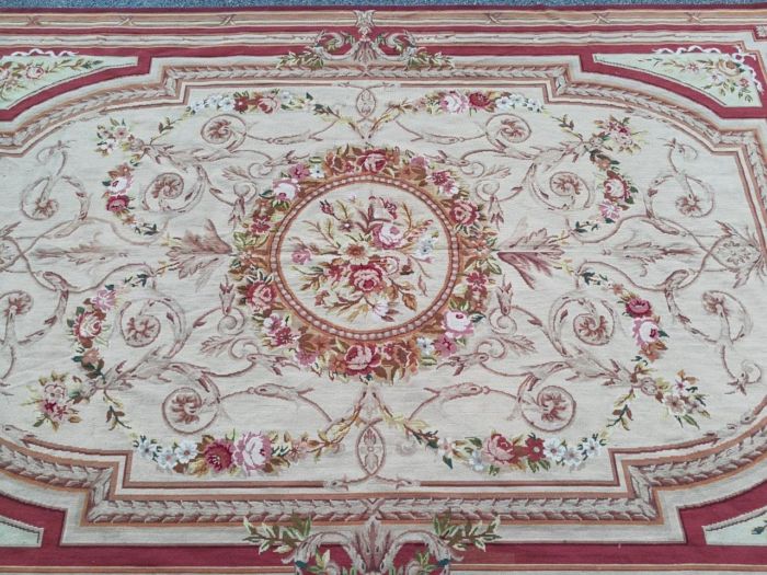 A French Aubusson-Style, 20th Century Carpet - Image 5
